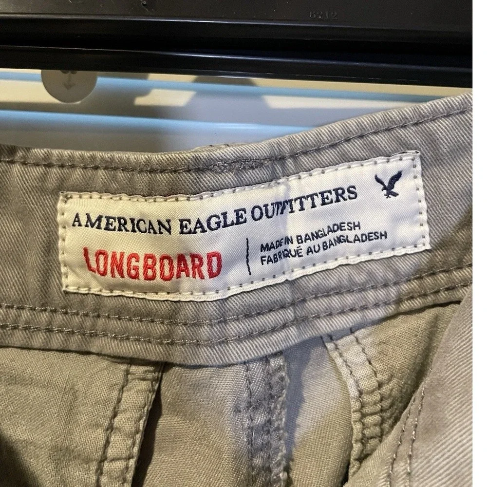 American Eagle Outfitters Longboard Mens Gray Cotton Y2K Flat Front‎ Shorts 31